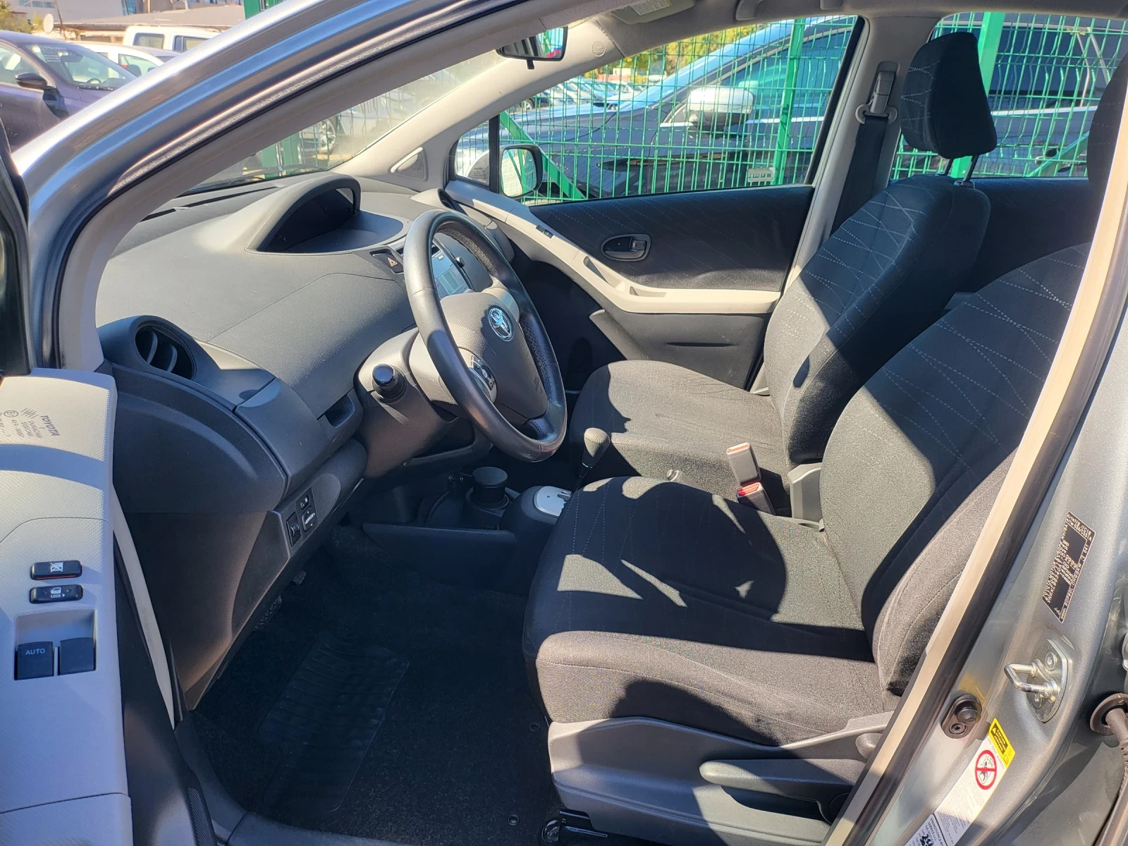 Toyota Yaris 91x.km 1.3vvt-i Sol Luna - КАТО НОВА! - изображение 7