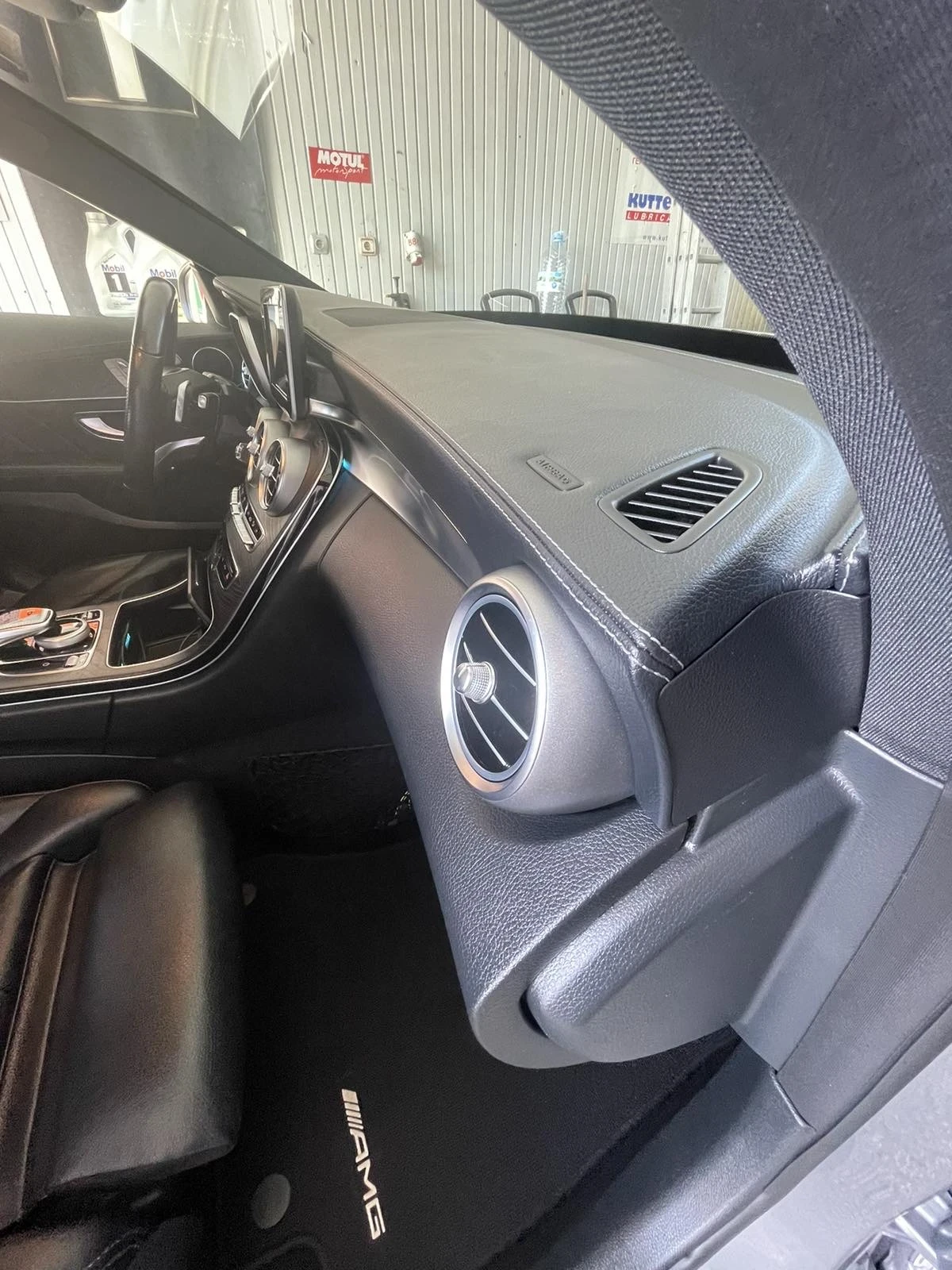 Mercedes-Benz C 400 400 AMG - изображение 10