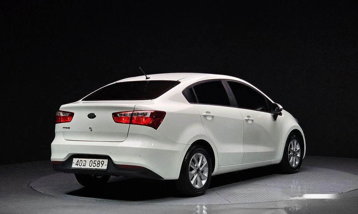 Kia Pride 4DR 1.6 GDI Luxury * НАЙ-ДОБРА ЦЕНА В БЪЛГАРИЯ*  - изображение 2