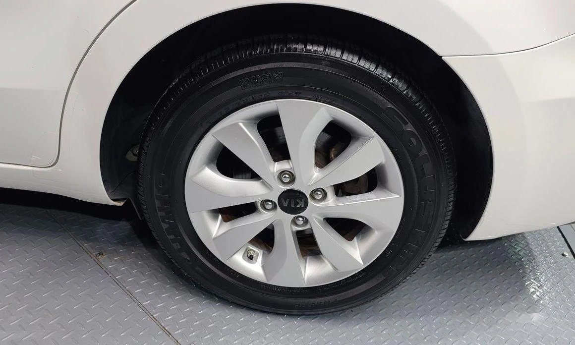 Kia Pride 4DR 1.6 GDI Luxury * НАЙ-ДОБРА ЦЕНА В БЪЛГАРИЯ*  - изображение 5