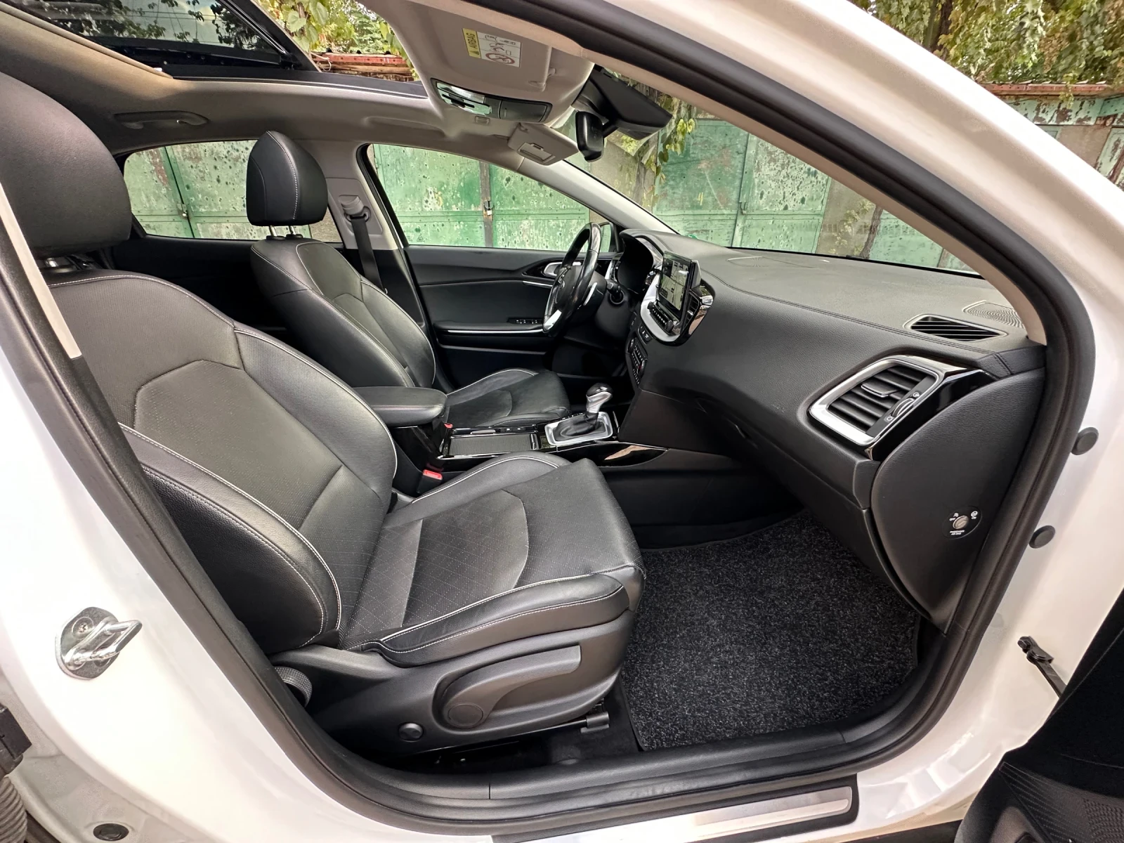 Kia XCeed 1.6CRDI Platinum/PANO/DIGITAL// | Mobile.bg   11