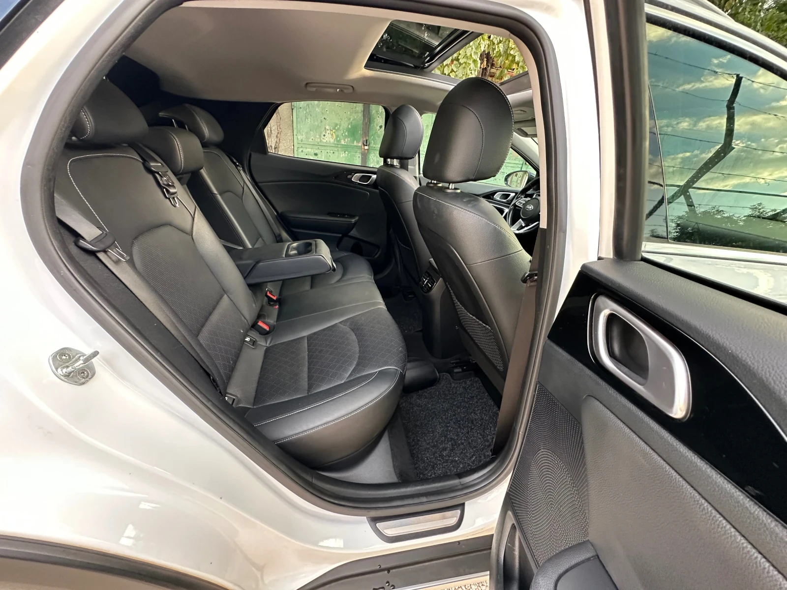 Kia XCeed 1.6CRDI Platinum/PANO/DIGITAL// | Mobile.bg   12