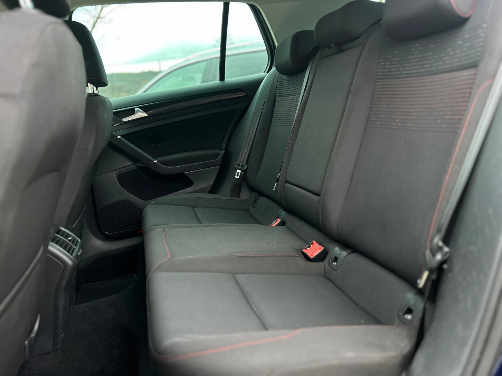 VW Golf 1.6 TDI DSG SOUND | Mobile.bg   14