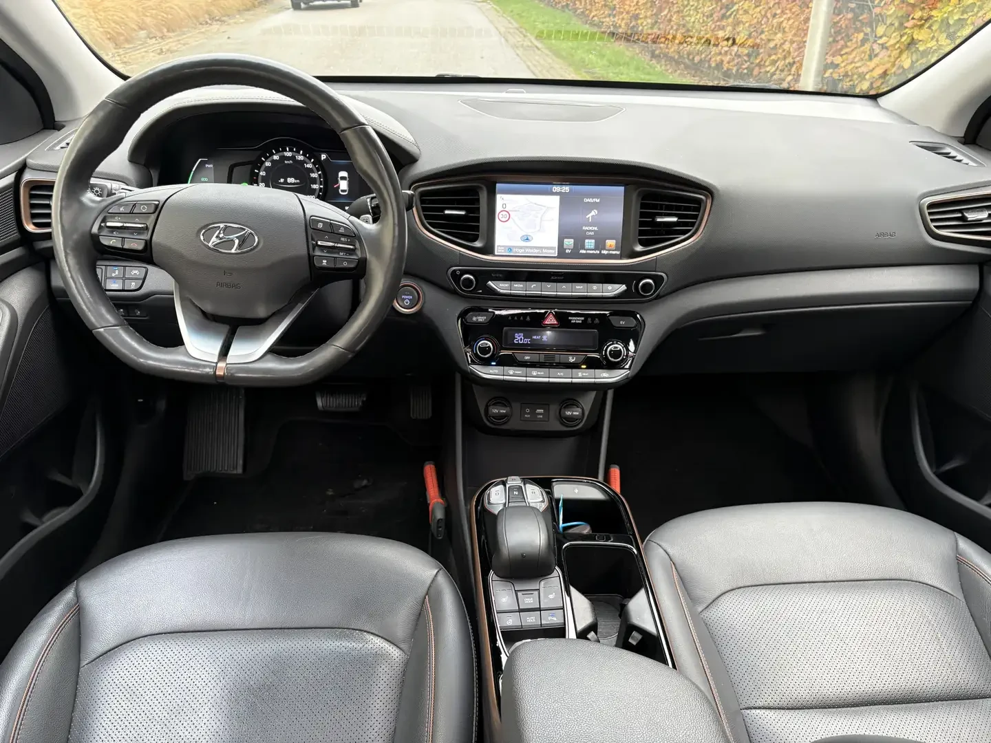 Hyundai Ioniq 28kw - изображение 3