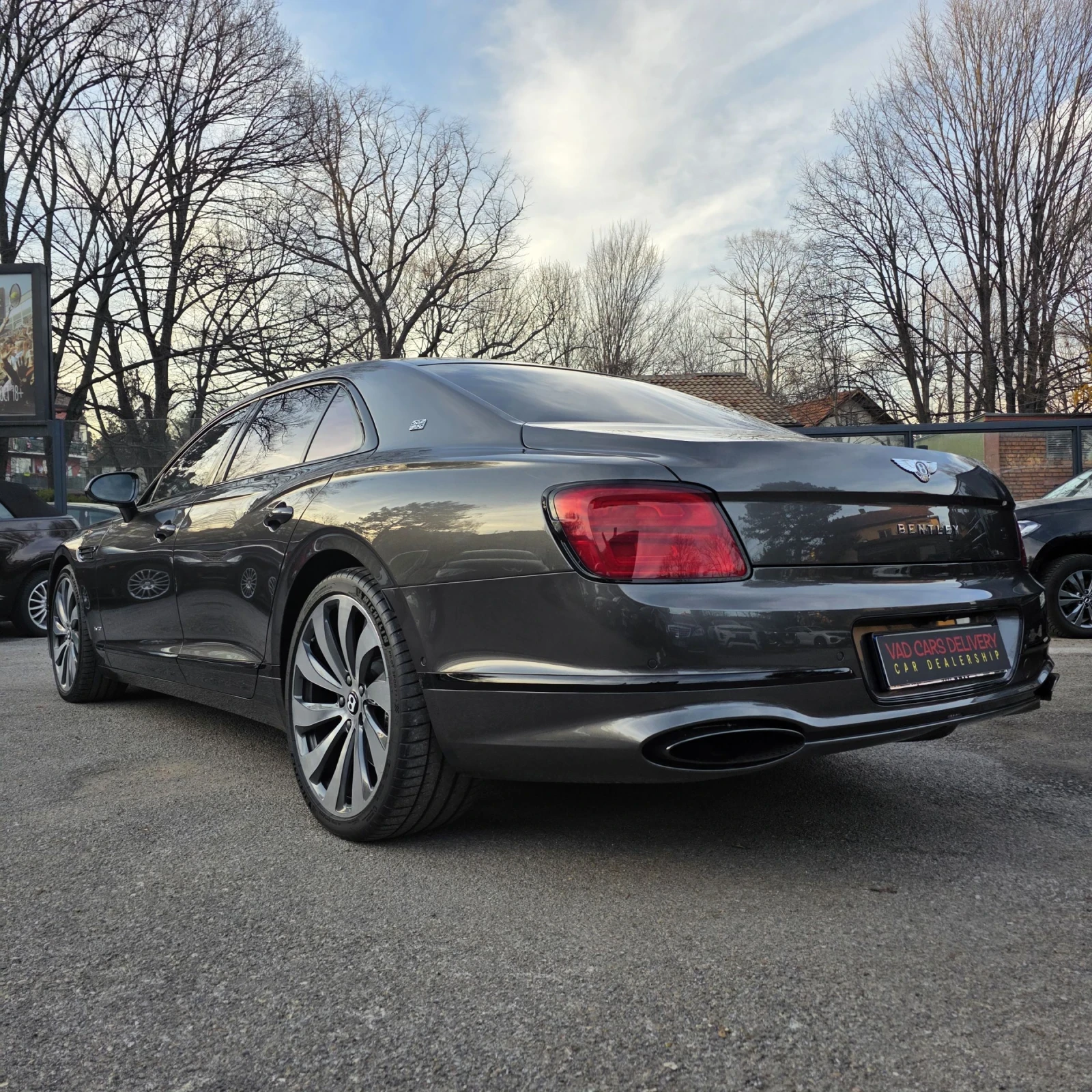 Bentley Flying Spur W12/First Edition/Naim/HUD/Massage/Pano - изображение 9