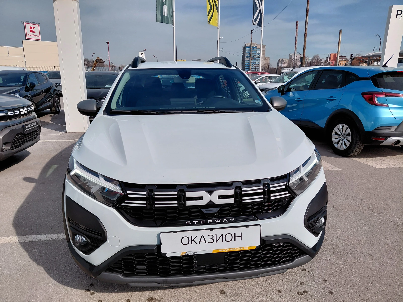 Dacia Sandero ssential/1.0 TCe/91к.с/Газ/Бензин - изображение 2