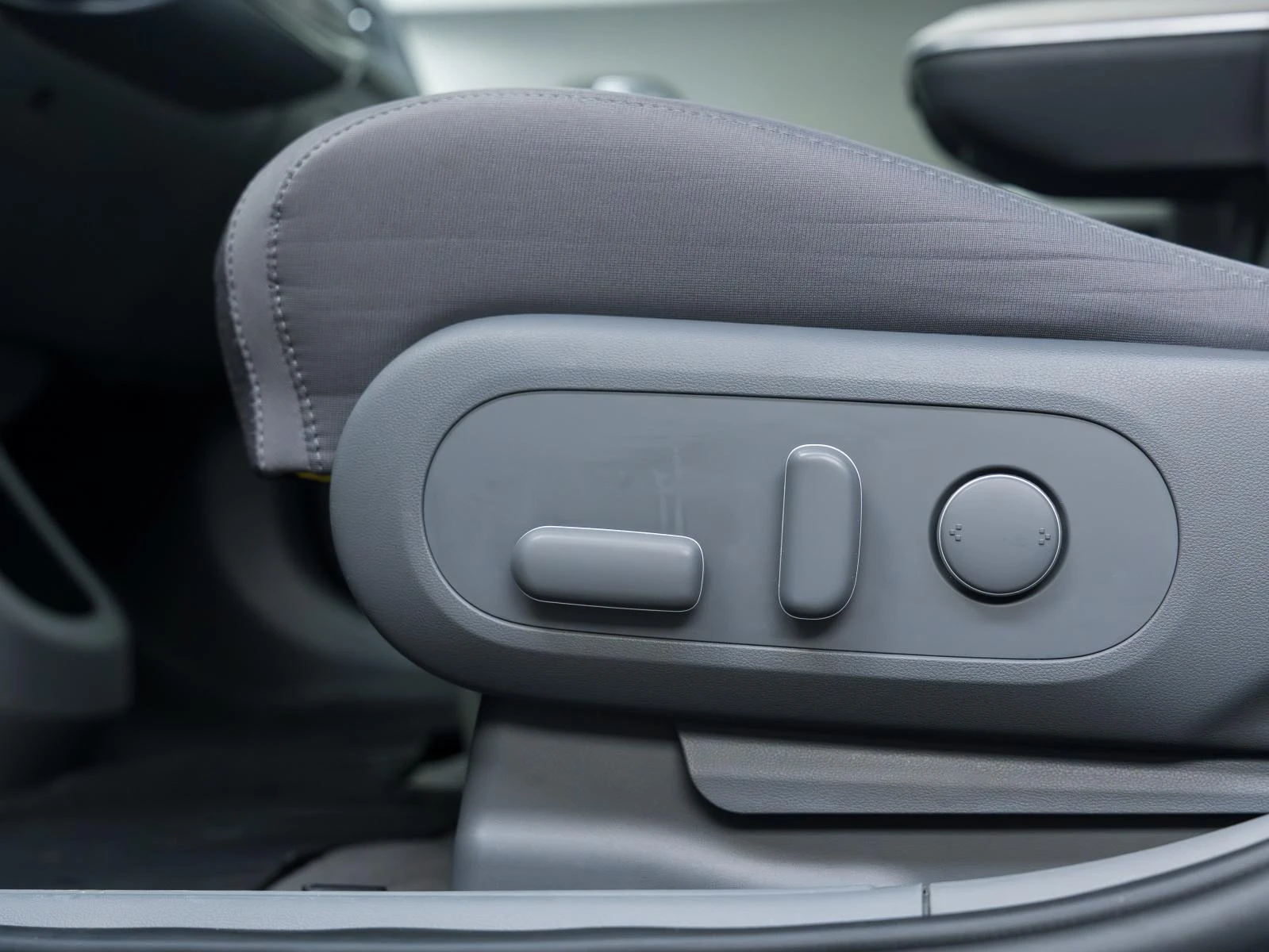 Hyundai Ioniq 5 CAMERA* ПОДГРЕВ* PIXEL LED* , снимка 16 - Автомобили и джипове - 53716978