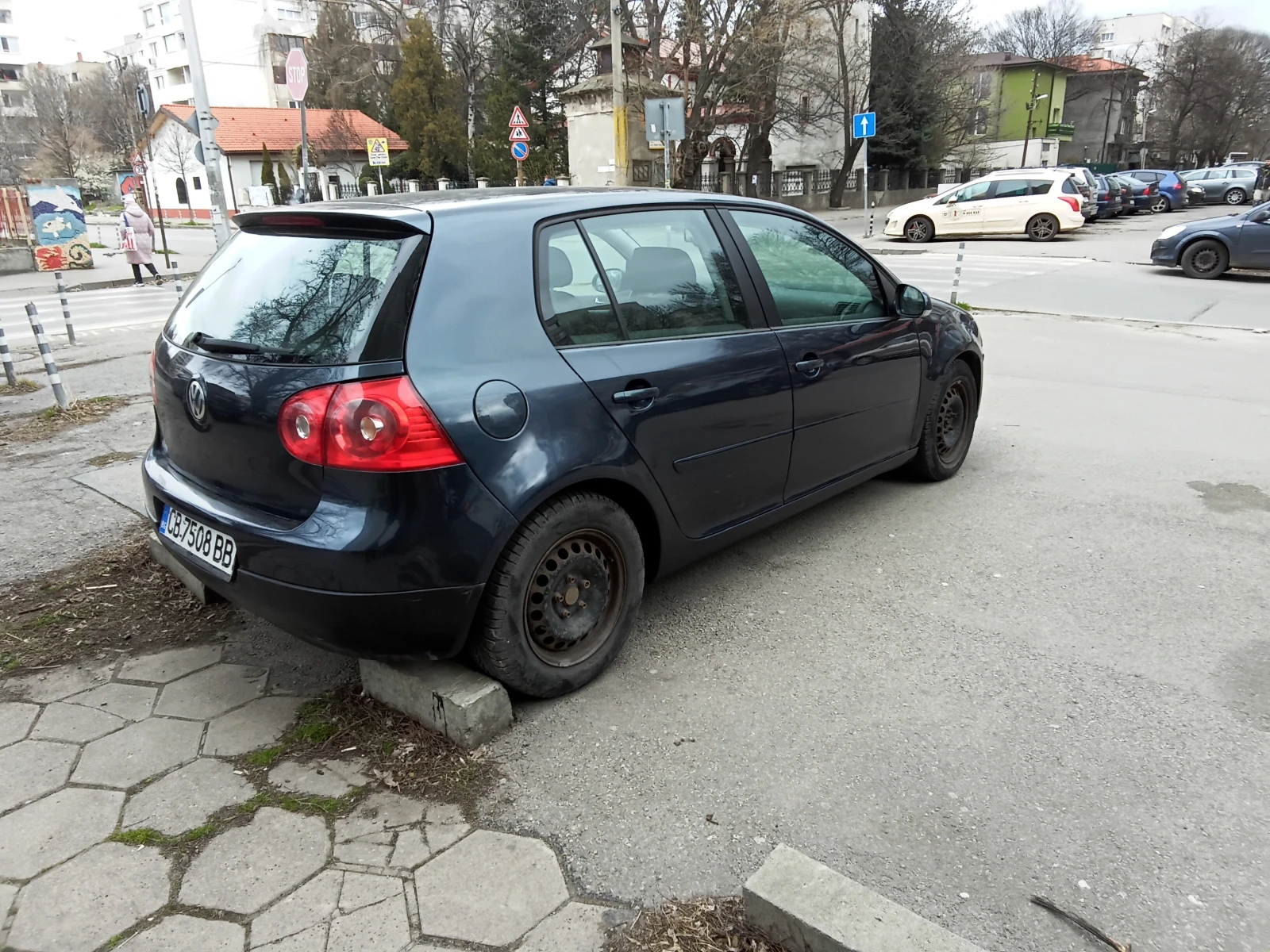 VW Golf 1.6i, снимка 4 - Автомобили и джипове - 53948796