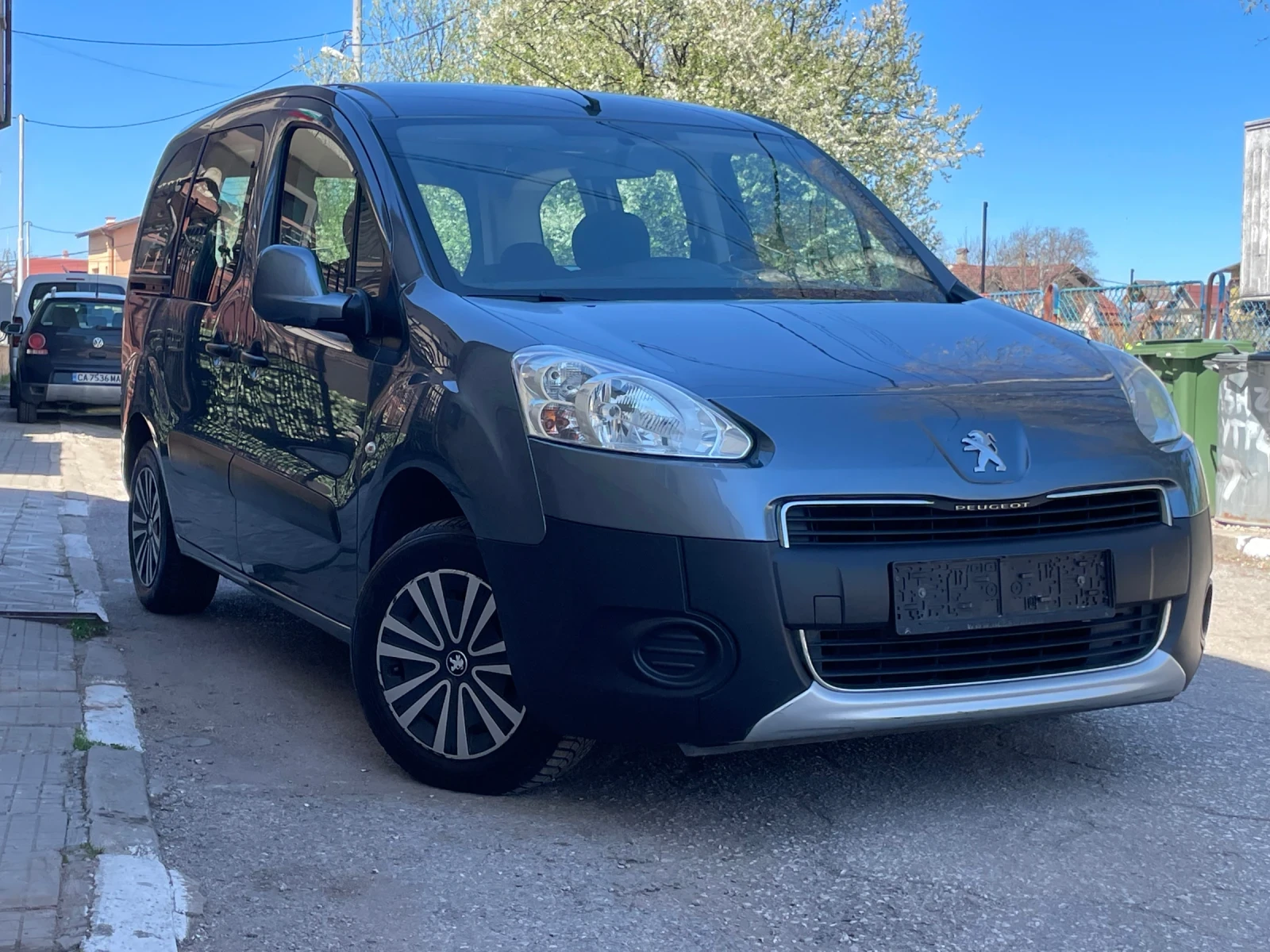 Peugeot Partner 1.6HDI* tepee* , снимка 2 - Автомобили и джипове - 54135821