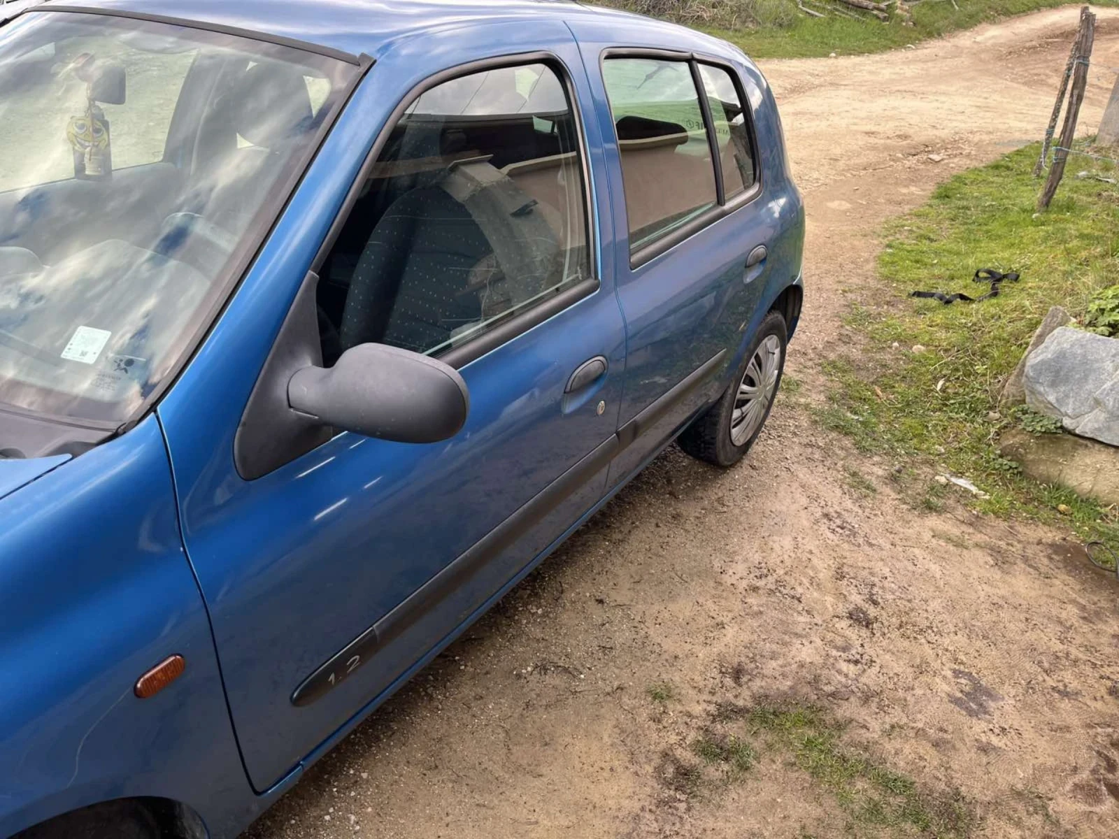 Renault Clio 1.2, снимка 2 - Автомобили и джипове - 54222571