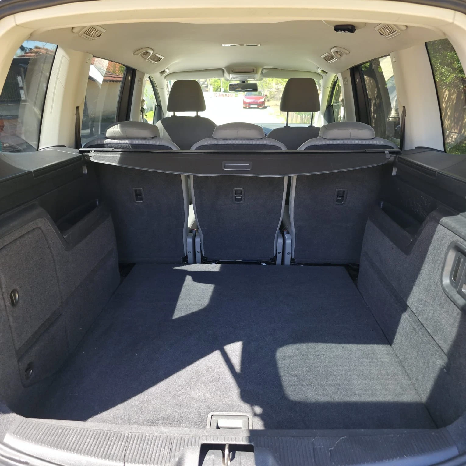 Seat Alhambra 2.0 TDI, снимка 14 - Автомобили и джипове - 54328576