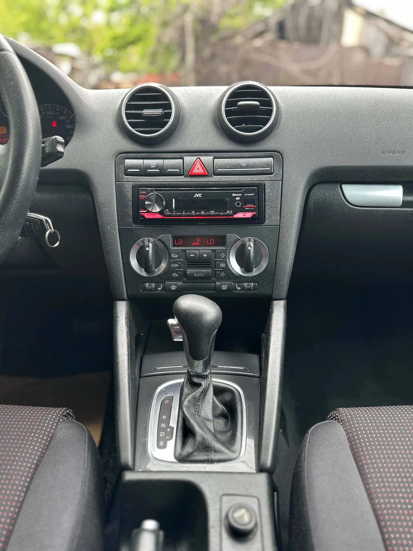 Audi A3 Автомат, снимка 5 - Автомобили и джипове - 55089733