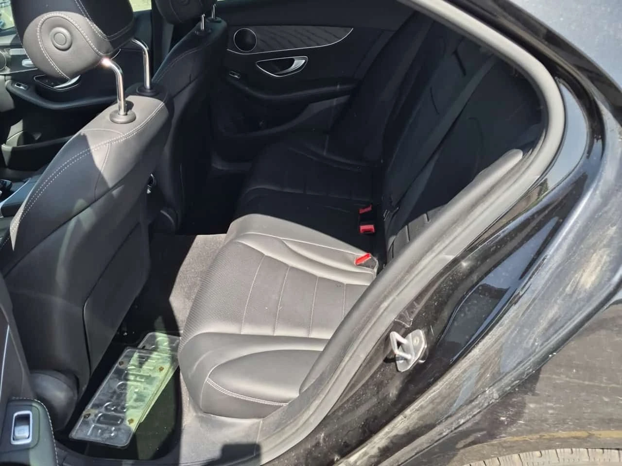 Mercedes-Benz C 300 АМГ ПАКЕТ/CARFAX/2 КЛЮЧА/ПОДГРЕВ/ПАМЕТ/, снимка 11 - Автомобили и джипове - 55180549