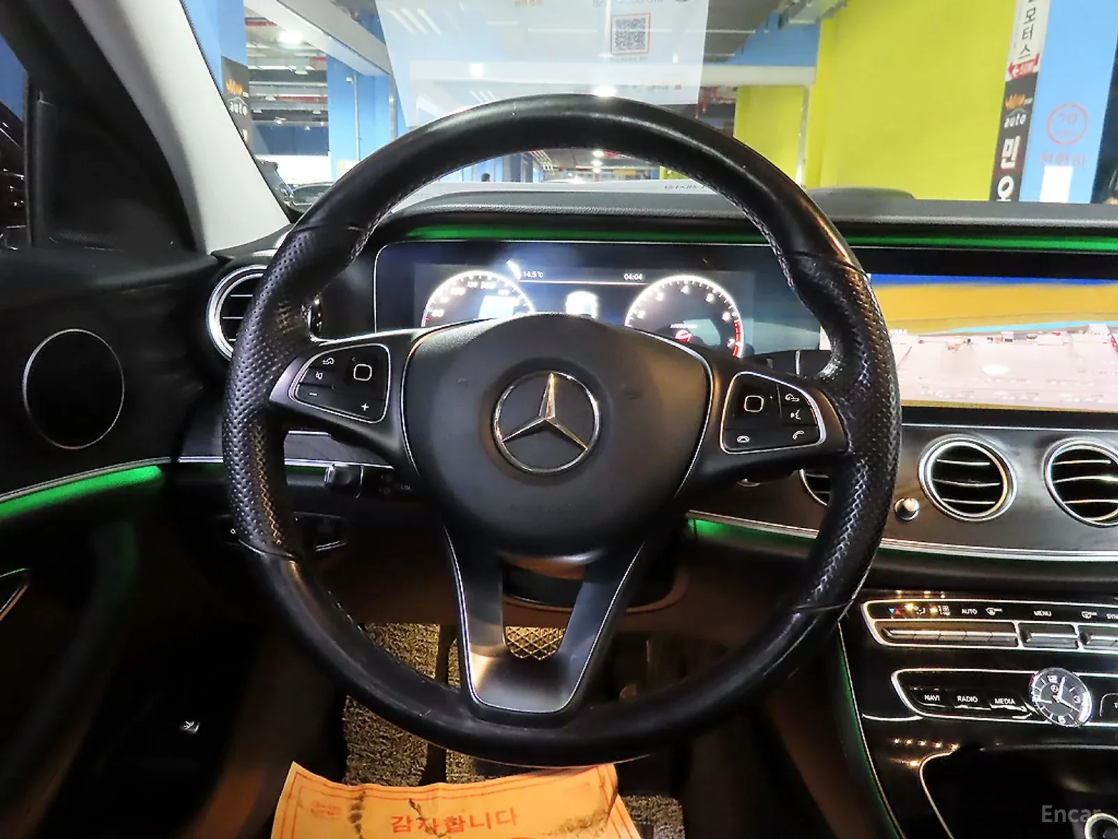Mercedes-Benz E 300 W213* 107000KM!!!* UNIKAT* 4MATIC* EKSTROV* , снимка 9 - Автомобили и джипове - 55183930
