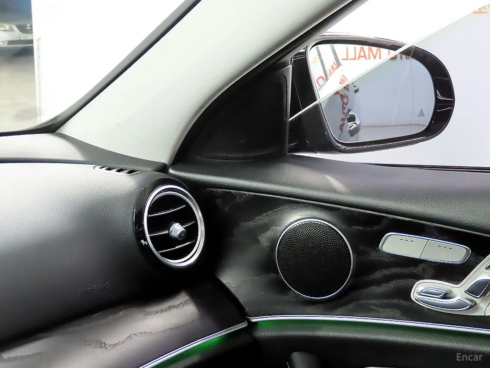 Mercedes-Benz E 300 W213* 107000KM!!!* UNIKAT* 4MATIC* EKSTROV* , снимка 16 - Автомобили и джипове - 55183930