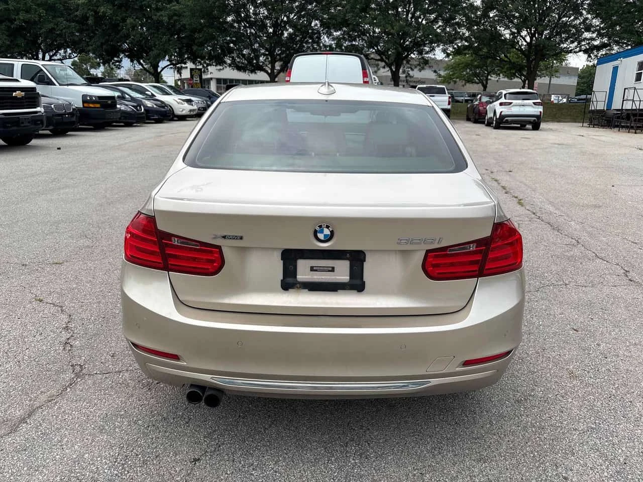 BMW 328 * 328i xDrive* АВТОКРЕДИТ БЕЗ ПЪРВОНАЧАЛНА ВНОСКА*, снимка 4 - Автомобили и джипове - 55453544