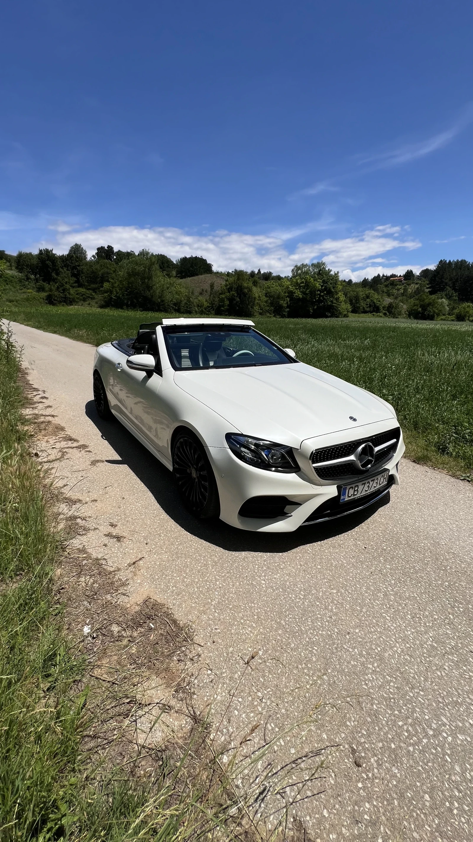 Mercedes-Benz E 220, снимка 4 - Автомобили и джипове - 55569774