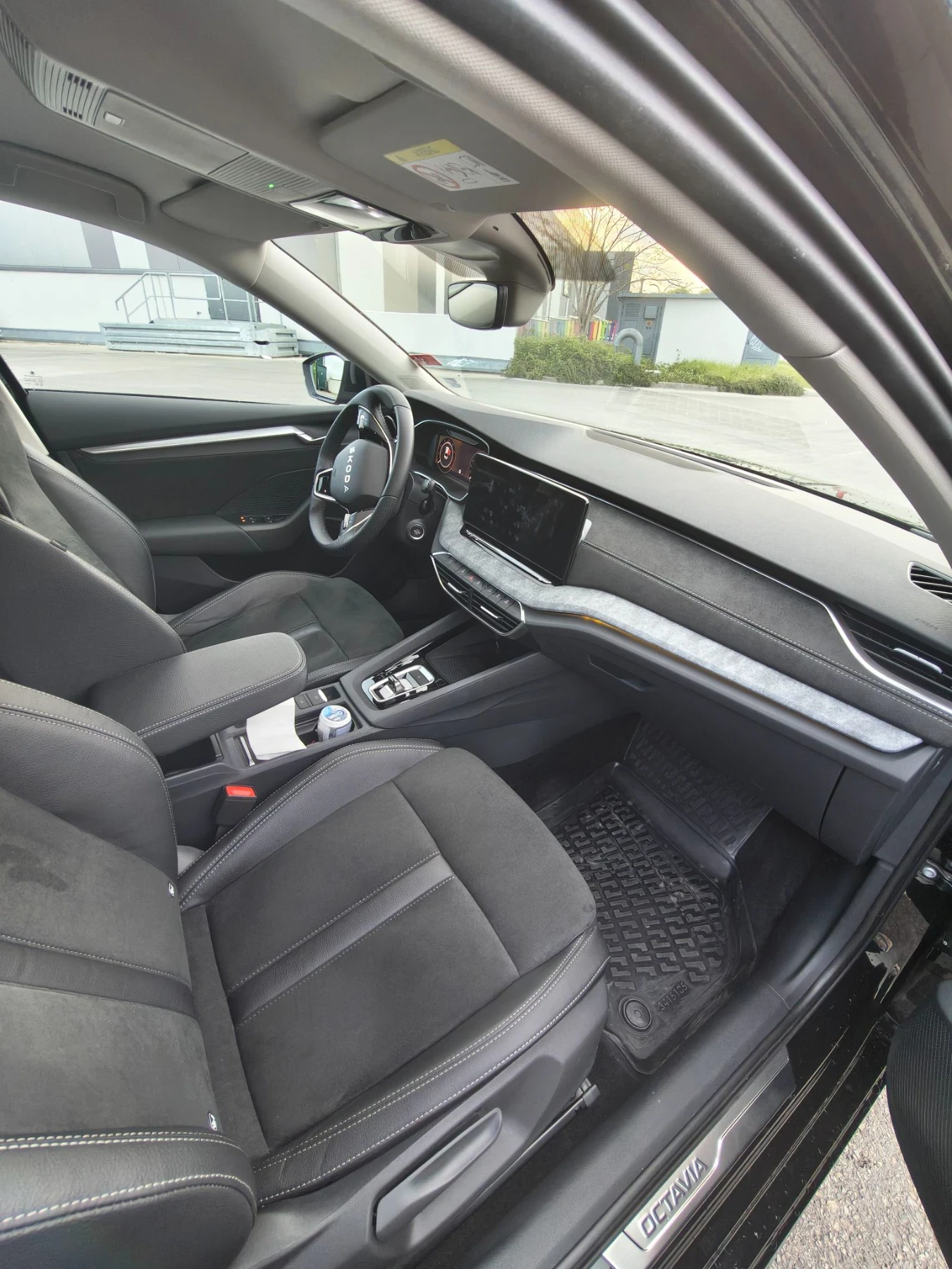 Skoda Octavia FL Edition 130 18k km, снимка 10 - Автомобили и джипове - 55980253