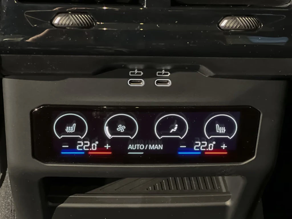 BMW i5 40eDRIVE/340HP/MSPORT/360/B&W/HUD/PANO/ACC/903z, снимка 13 - Автомобили и джипове - 56200459
