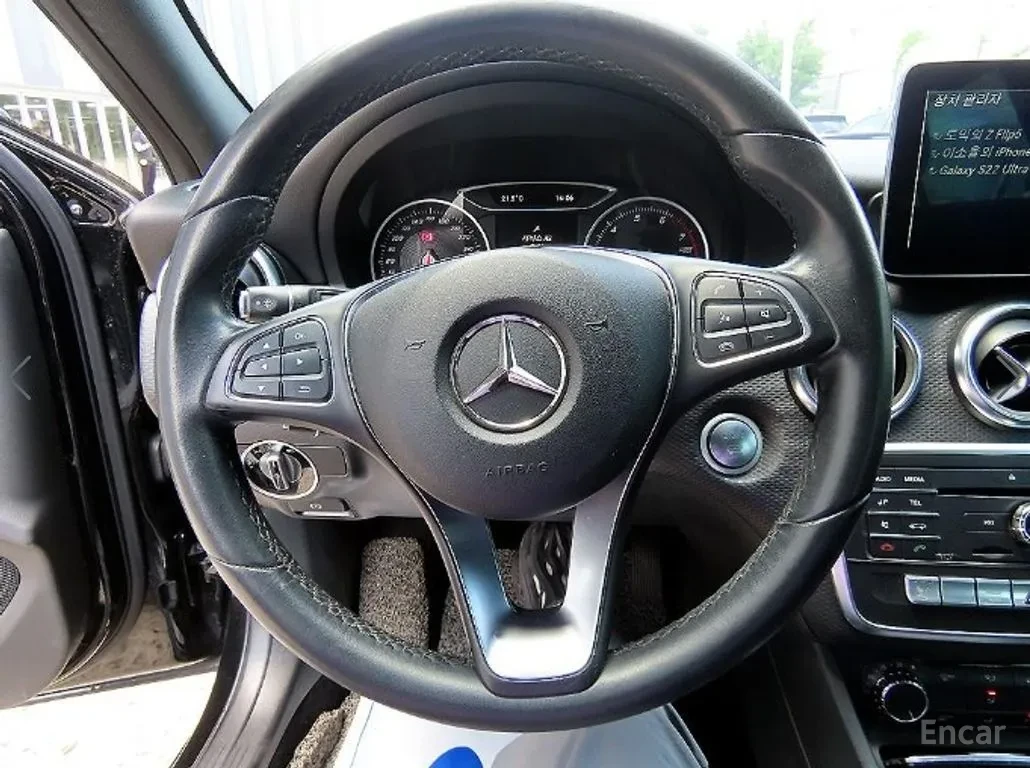 Mercedes-Benz A 200 1.6T* 7AT* PANO* КАМЕРА* ПОДГРЕВ, снимка 8 - Автомобили и джипове - 56216882