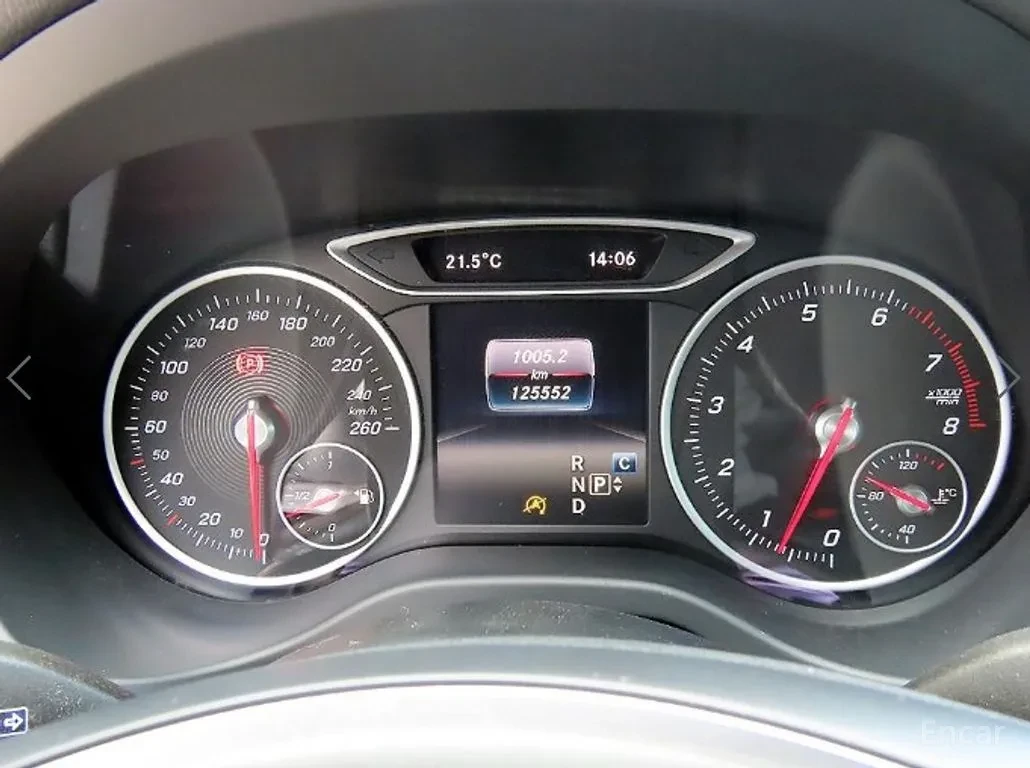 Mercedes-Benz A 200 1.6T* 7AT* PANO* КАМЕРА* ПОДГРЕВ, снимка 9 - Автомобили и джипове - 56216882