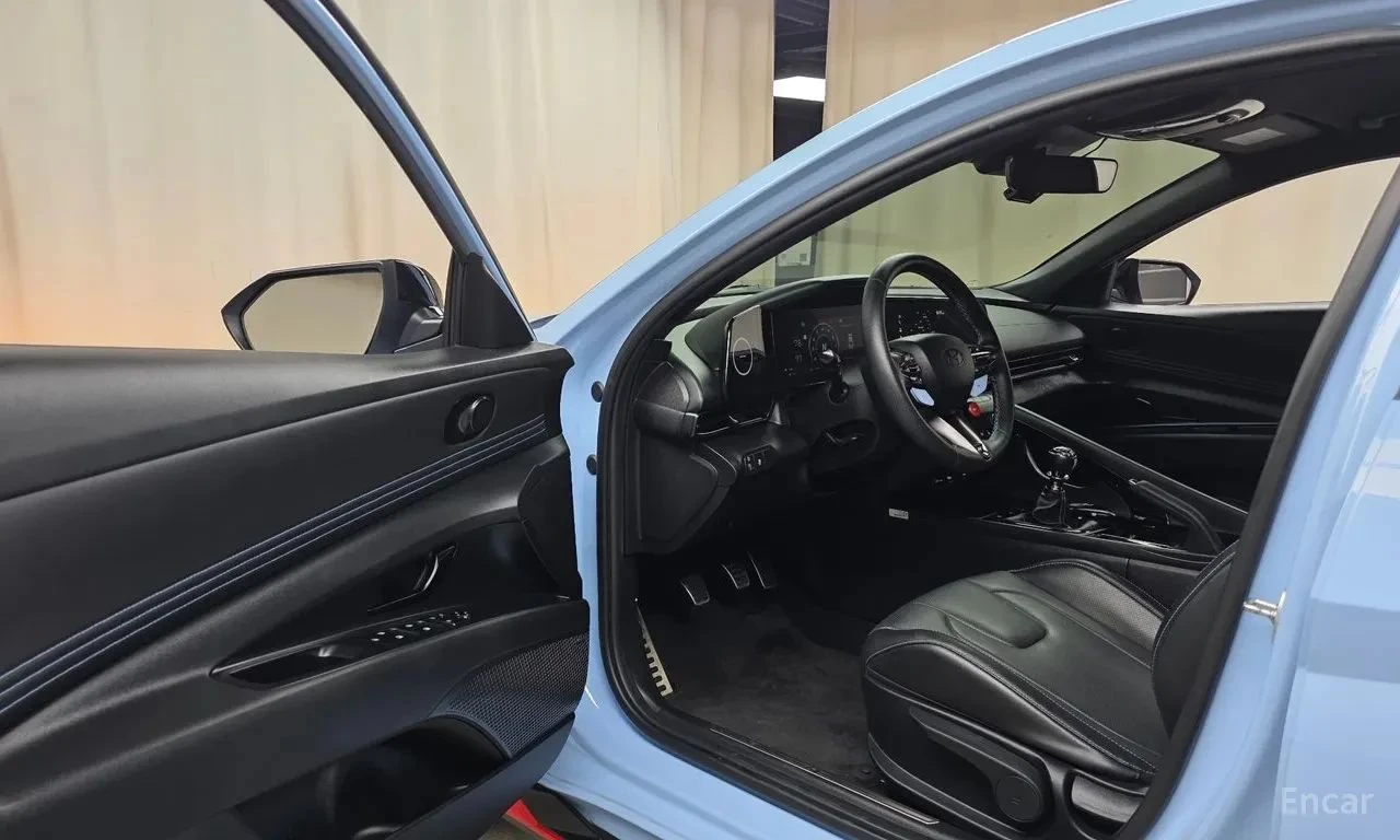 Hyundai Elantra, снимка 6 - Автомобили и джипове - 56711658