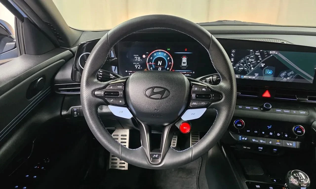 Hyundai Elantra, снимка 8 - Автомобили и джипове - 56711658