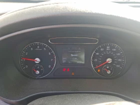 Kia Sorento 3.3l S V6, снимка 9