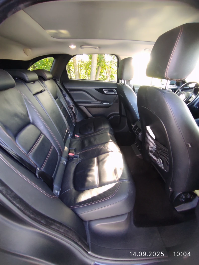 Jaguar F-PACE * ПАНОРАМА* ЕВРО6Б* , снимка 11 - Автомобили и джипове - 52577926