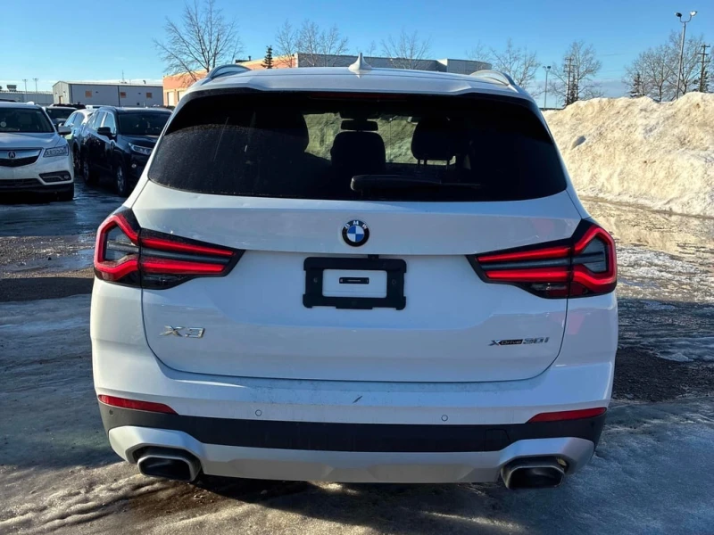 BMW X3  xDrive30i /CARFAX /LED/DIS/PANO, снимка 4 - Автомобили и джипове - 53376778