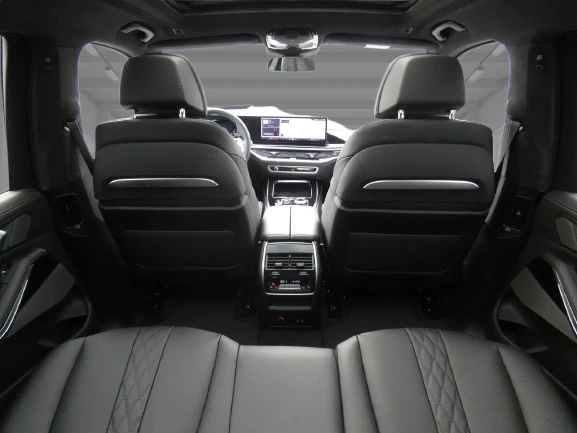 BMW X7 40d xDrive M-Sport Pro = NEW = Гаранция, снимка 14 - Автомобили и джипове - 53327912