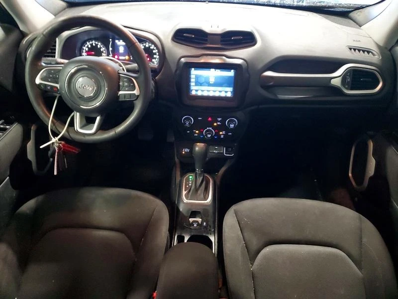 Jeep Renegade, снимка 8 - Автомобили и джипове - 54658044