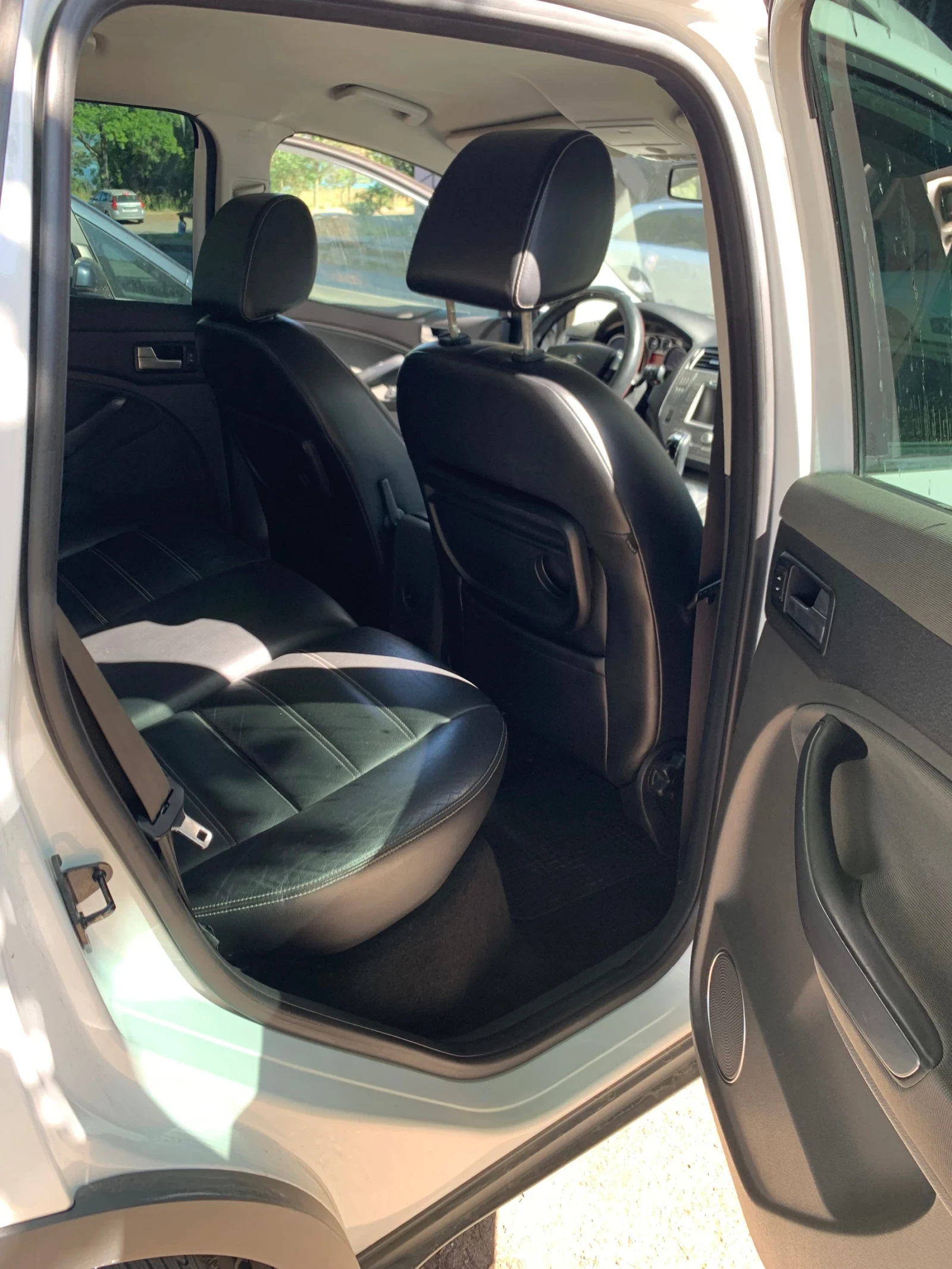 Ford Kuga  - изображение 7