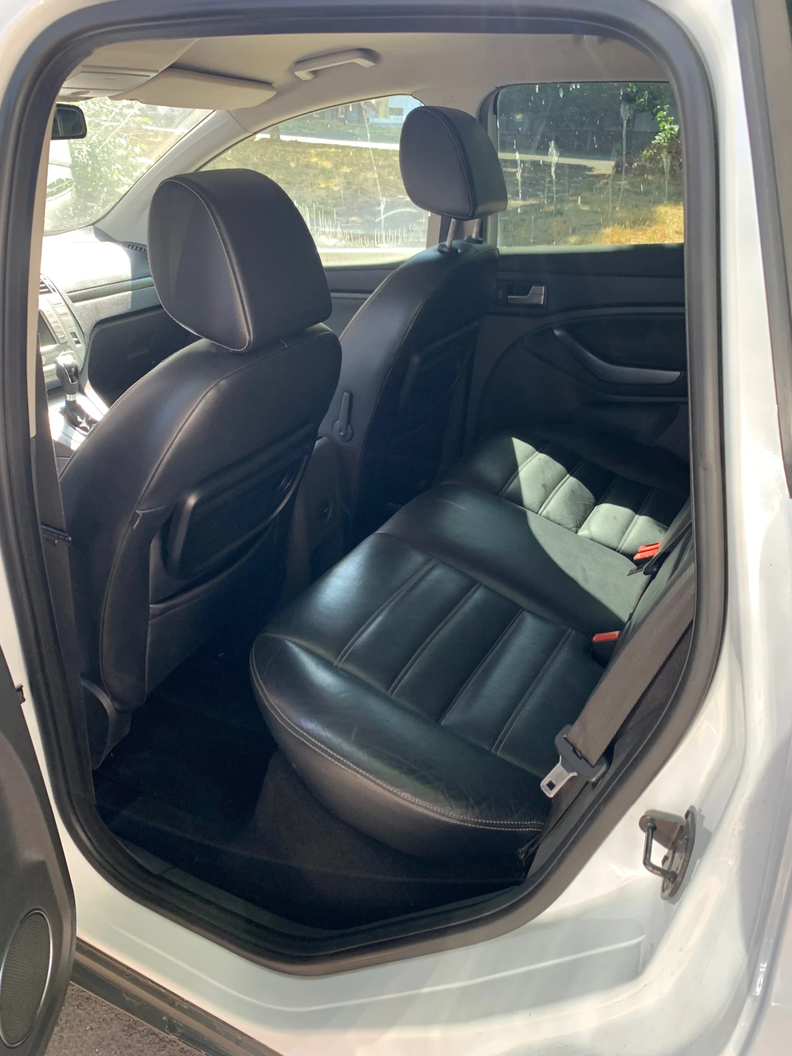 Ford Kuga  - изображение 10