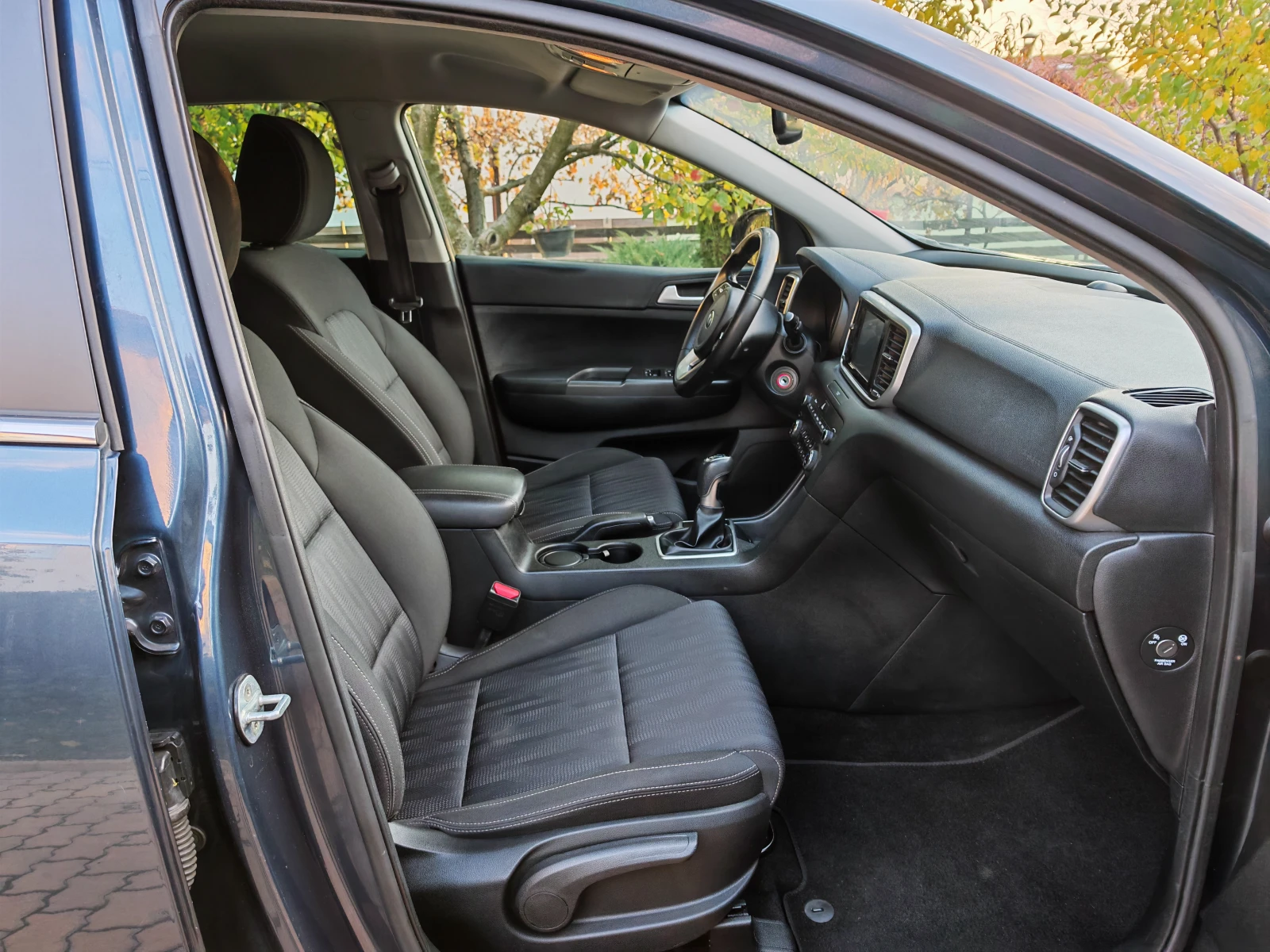 Kia Sportage 1.6-ГАЗ-КАМЕРА - изображение 9