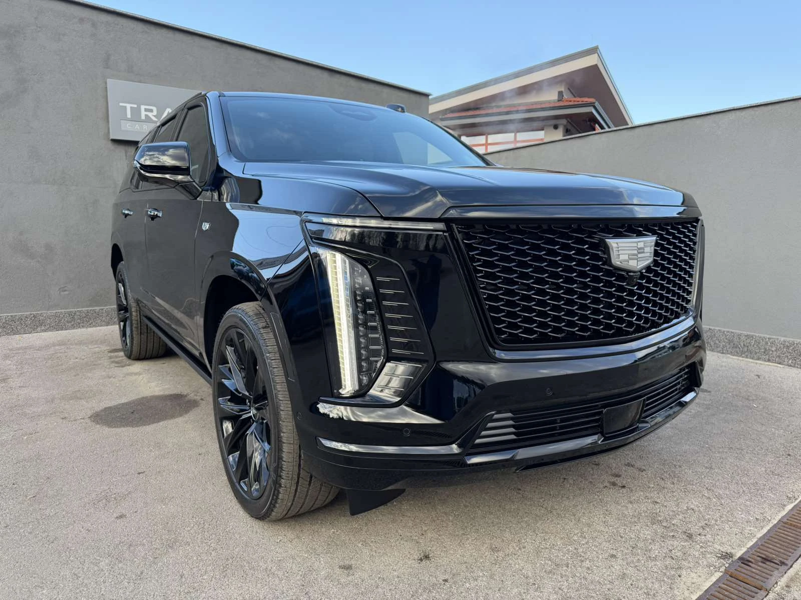 Cadillac Escalade 6.2L V8 SPORT PLATINUM ONYX PACKAGE - изображение 3