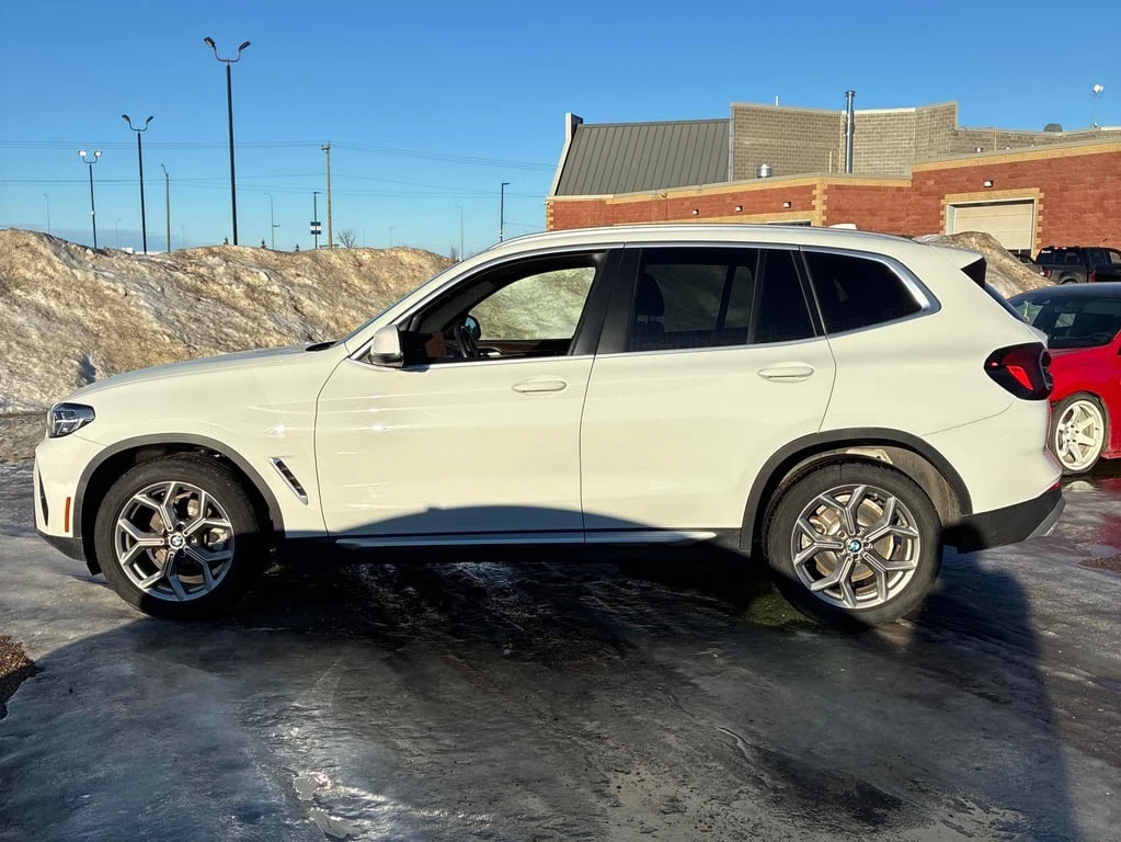 BMW X3  xDrive30i /CARFAX /LED/DIS/PANO - изображение 2