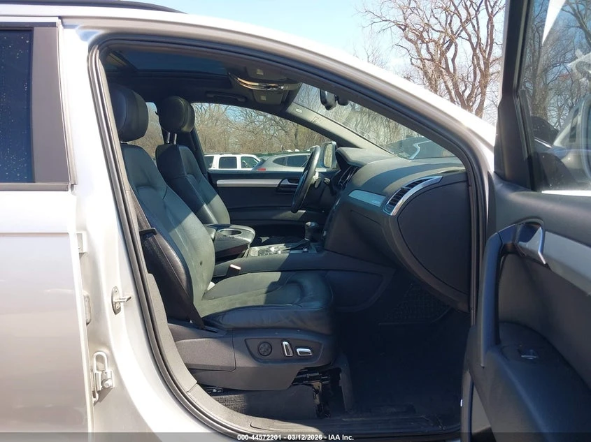 Audi Q7 3.0l 3.0T S Line Prestige, снимка 5 - Автомобили и джипове - 54353362