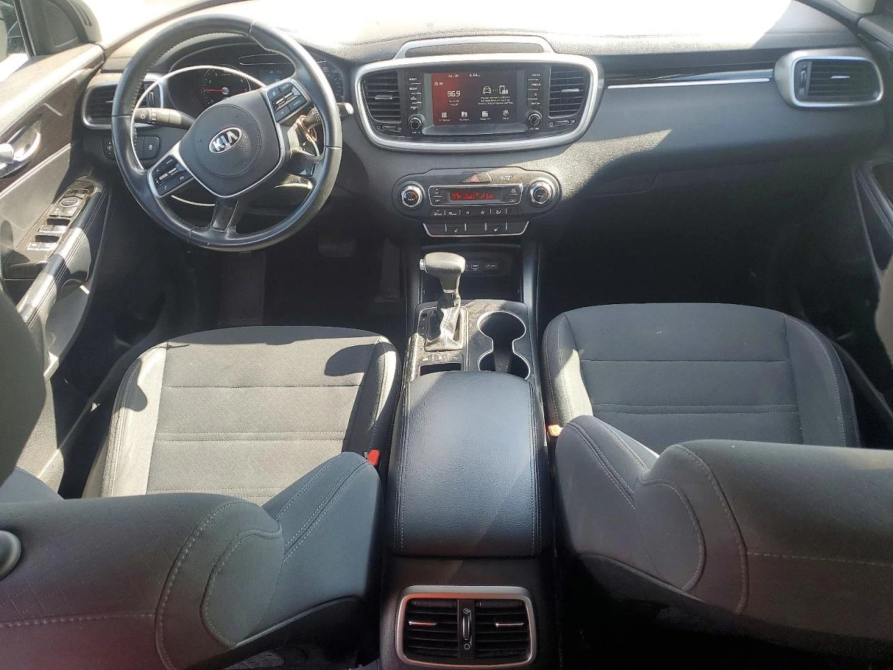 Kia Sorento 3.3l S V6, снимка 8 - Автомобили и джипове - 54732268