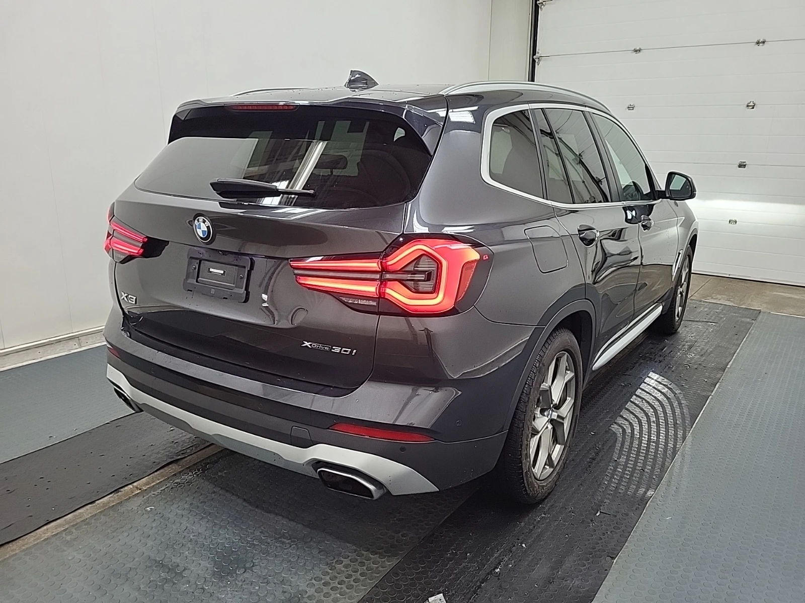 BMW X3 xDrive / Keyless Go / Navigation / Memory  | Mobile.bg � ����������� 4