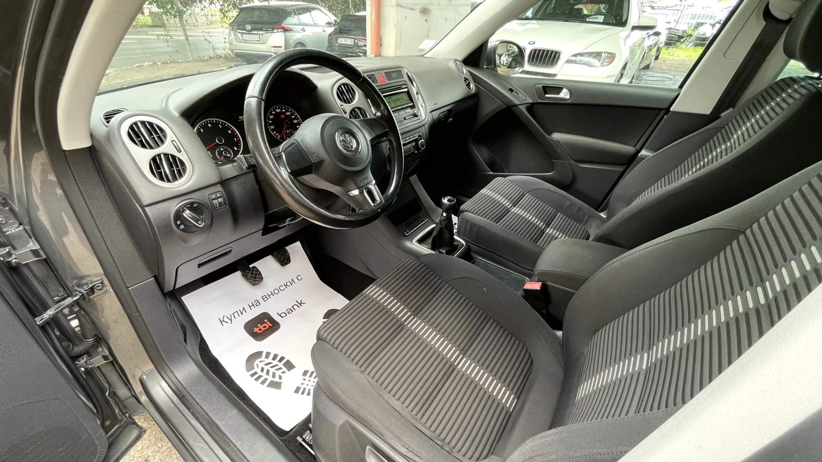 VW Tiguan СЕРВ. ДОК., снимка 10 - Автомобили и джипове - 55394068