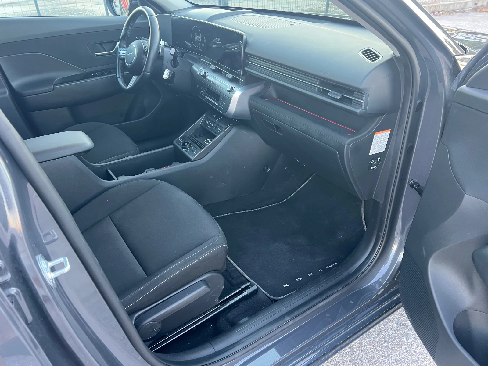 Hyundai Kona, снимка 12 - Автомобили и джипове - 56075341