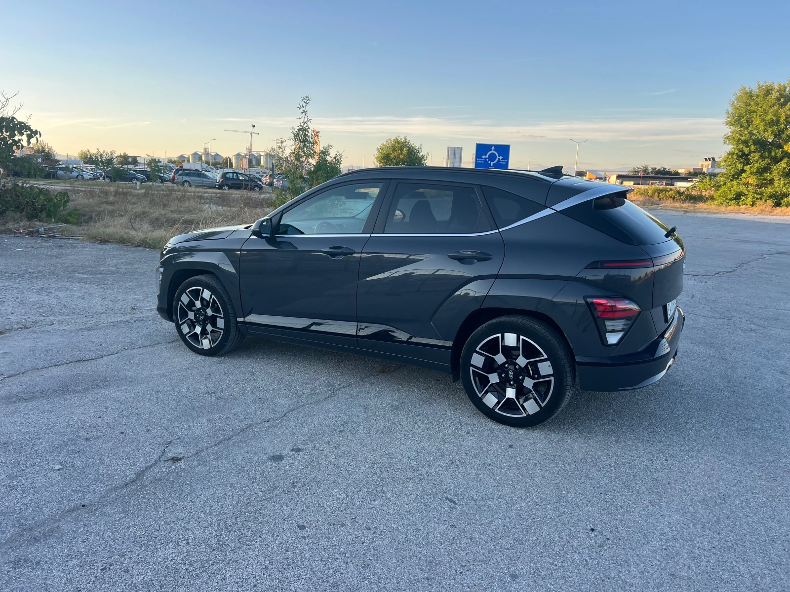 Hyundai Kona, снимка 3 - Автомобили и джипове - 56075341