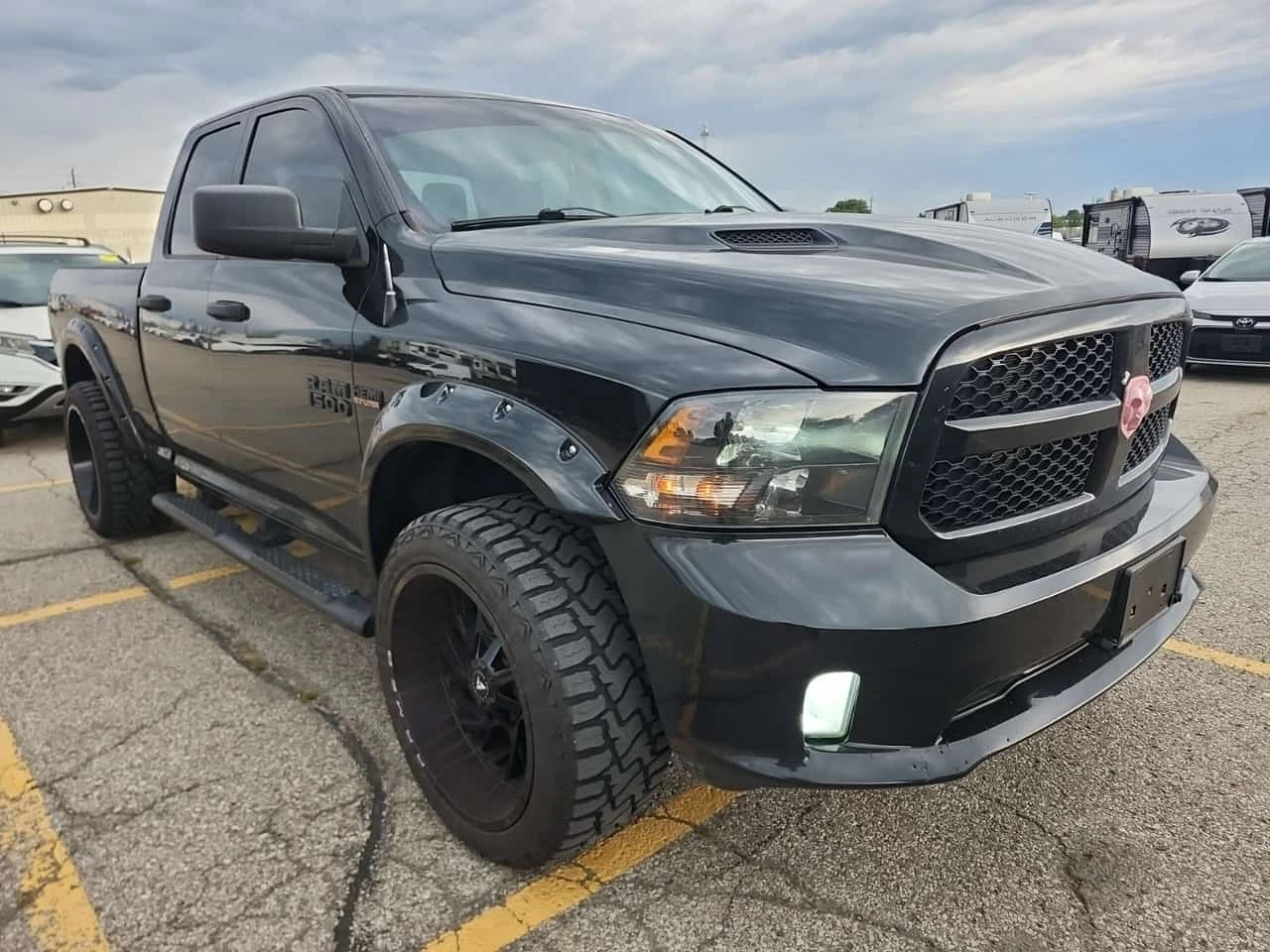 Dodge RAM 1500 * 4wd Quad Cab 140.5" Express* АВТОКРЕДИТ* , снимка 5 - Автомобили и джипове - 56191324