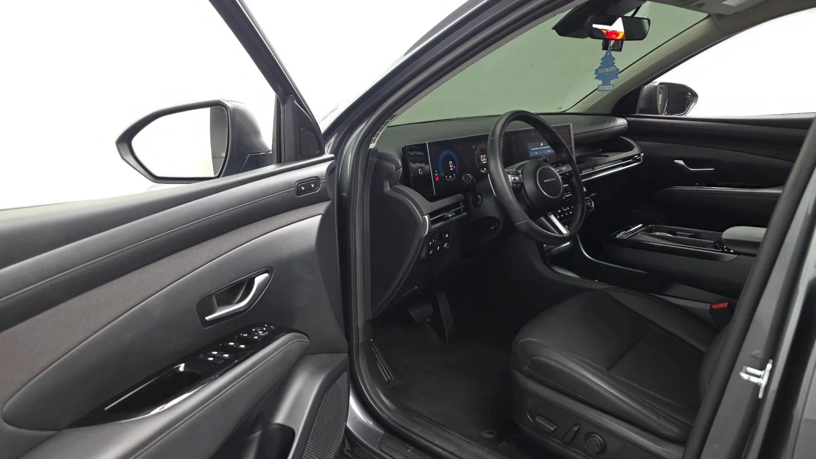 Hyundai Tucson, снимка 8 - Автомобили и джипове - 56688573