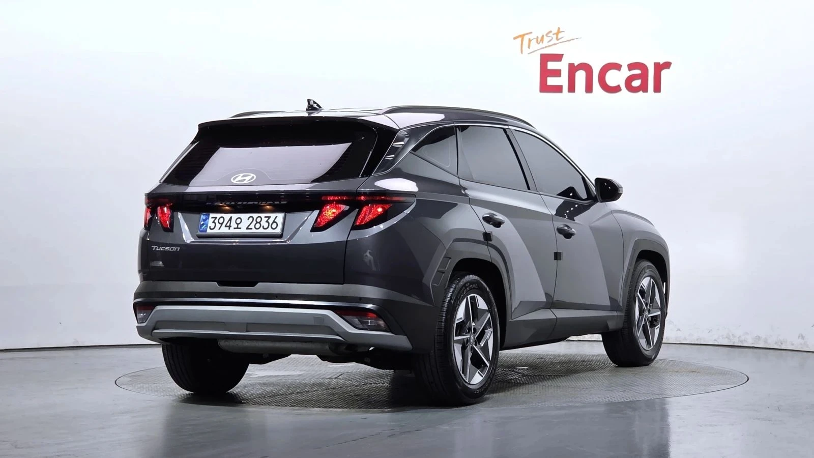 Hyundai Tucson, снимка 3 - Автомобили и джипове - 56688573