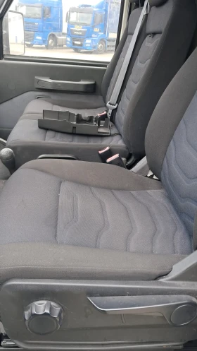 Iveco Daily, снимка 6 - Бусове и автобуси - 53660038