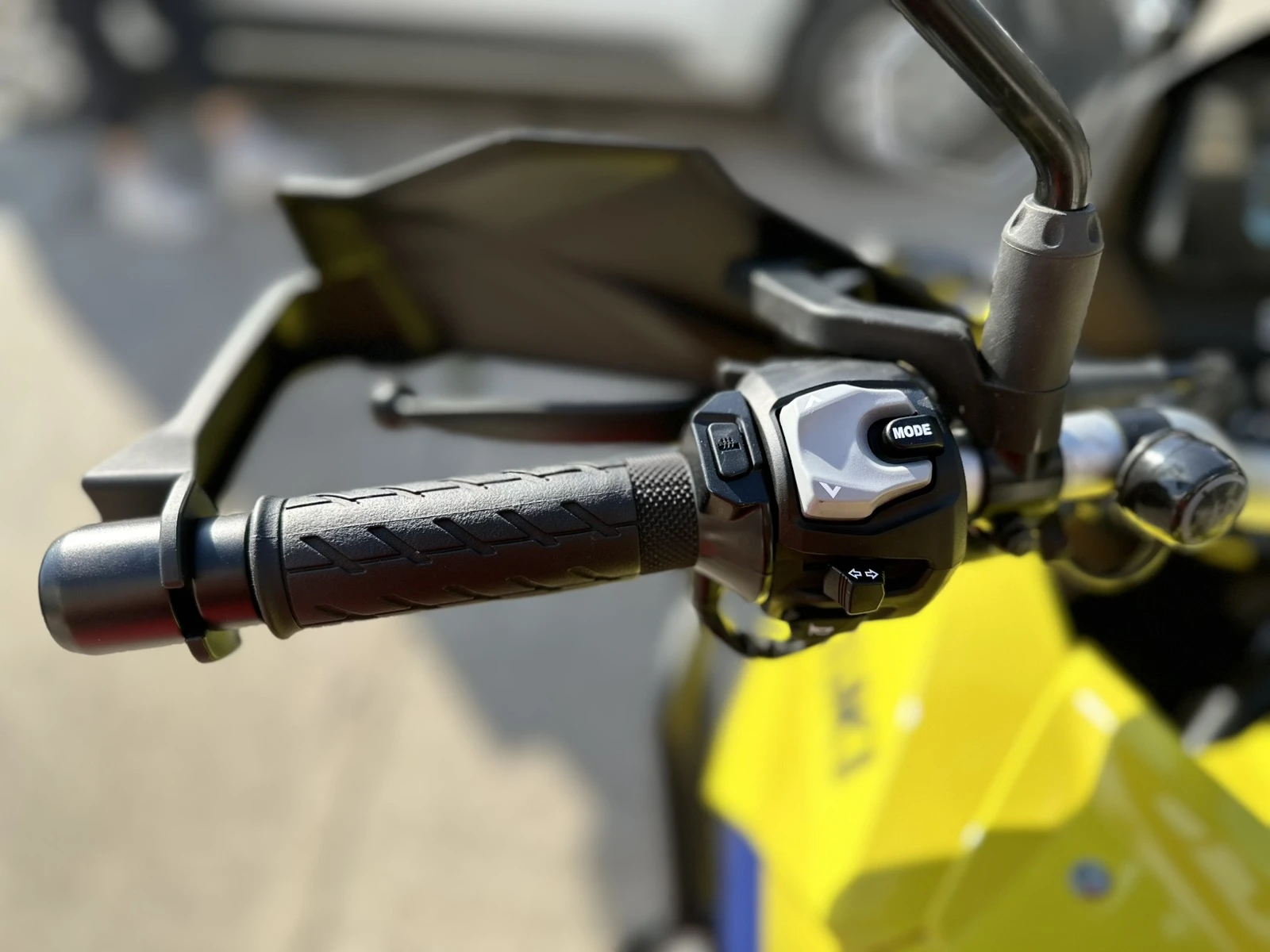 Suzuki V-strom 800  | Mobile.bg   5