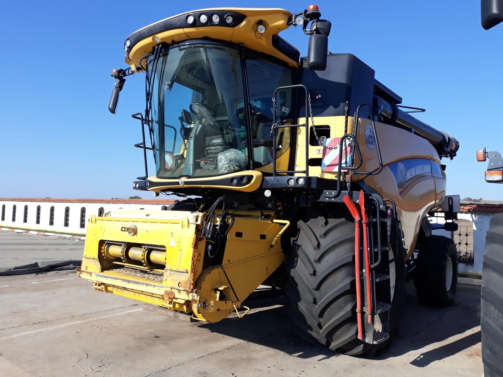  New Holland CR 9.90 | Mobile.bg   1