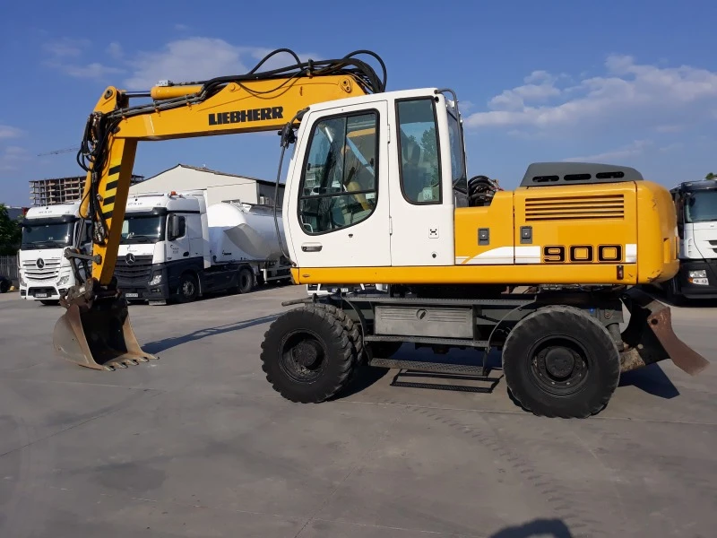 Багер Liebherr A 900 C, снимка 5 - Индустриална техника - 41484888